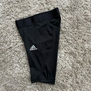 COPY - Addis alphaskin sports shorts mid thigh, black,